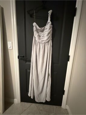 One-Shoulder Light Gray Evening Dress